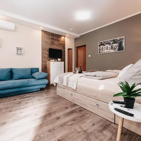 Oliver Apartment Mako